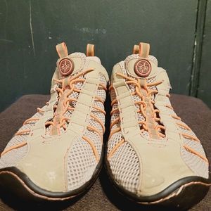 NEW WITHOUT TAGS J-41 Barefoot Tan and Pink